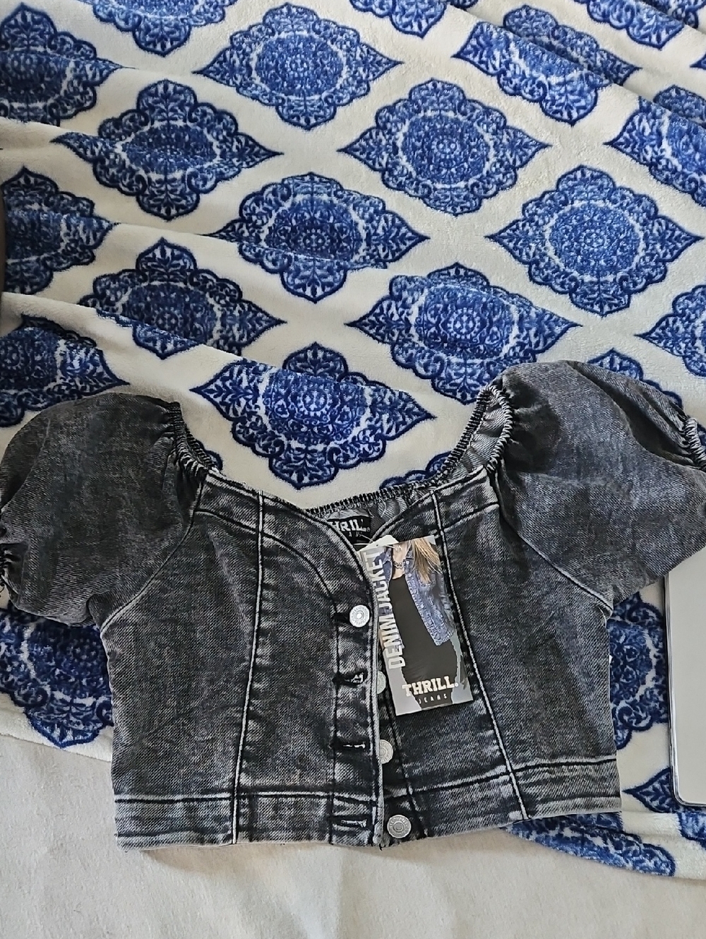 Thrill Washed Black Denim Cropped Button-Front Top